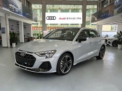 Audi A3 Sportback 35TFSI Flying Spur Exclusive Luxury Premium Package (Southern Edition) - фото 1