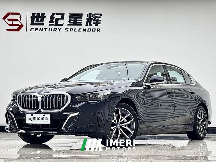 BMW i5 eDrive 40L M - автомобиль из Китая