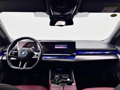 BMW i5 eDrive 40L M - фото 12