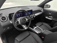 Mercedes-Benz GLB 220 Fashion Version - фото 16