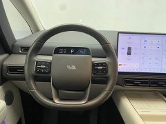 Li Auto MEGA Ultra - фото 14