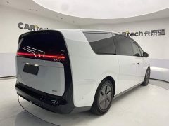 Li Auto MEGA Ultra - фото 5