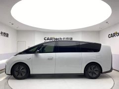 Li Auto MEGA Ultra - фото 8