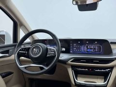 Buick GL8 Deluxe Edition - фото 12