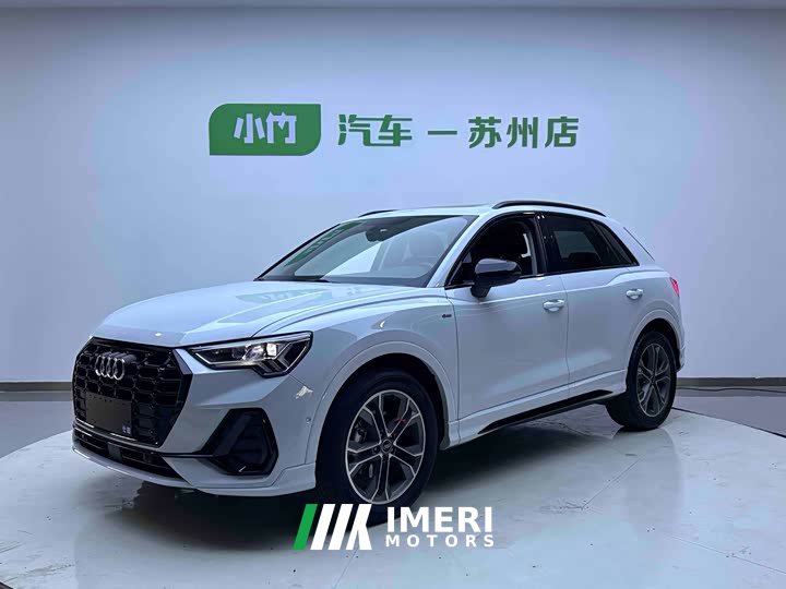 Audi Q3 35 TFSI Fashionable and Dynamic (1.4T) - автомобиль из Китая