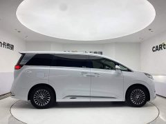 Denza D9 DM-i 945 Luxury Version - фото 4