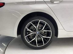 BMW 5 530Li Deluxe Version M - фото 11