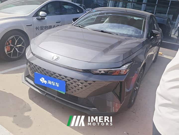 Changan UNI-V iDD 136km Version - автомобиль из Китая