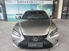 Lexus ES 300h Edition - фото 2