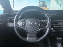 Lexus ES 300h Edition - фото 6