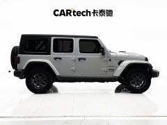 Li Auto 2.0T 4xe - фото 5