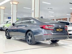 Honda Accord 260TURBO Magic Night Premium Edition - фото 20