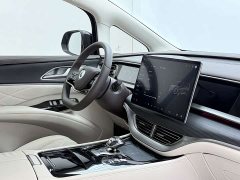Denza D9 DM-i 980 AWD Version - фото 20