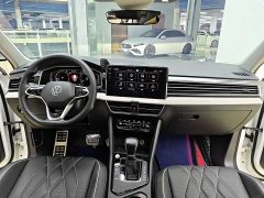 Volkswagen L 330TSI 2WDR-Line Edition - фото 10
