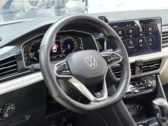 Volkswagen L 330TSI 2WDR-Line Edition - фото 12