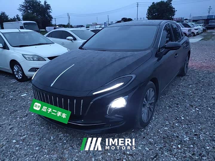 FAW E-QM5 560km PLUS - автомобиль из Китая