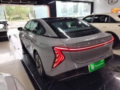 FAW EH7 640 AWD Edition - фото 5