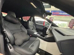 Tesla Model Y Long Range Edition - фото 14