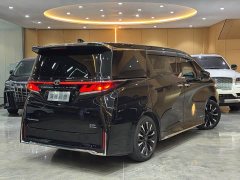 Toyota Wilfa Crown Dual Engine 2.5L HV Extreme Edition - фото 10