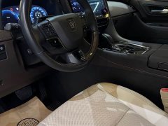 Toyota Wilfa Crown Dual Engine 2.5L HV Extreme Edition - фото 2