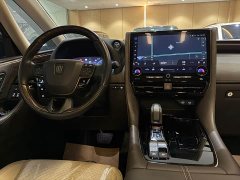 Toyota Wilfa Crown Dual Engine 2.5L HV Extreme Edition - фото 3