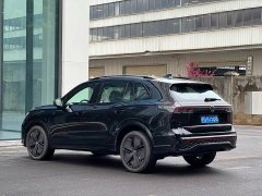 Volkswagen L PRO 330TSI 2WDR-Line Edition - фото 9