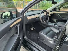 Tesla Model Y rear-wheel drive version - фото 6