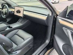 Tesla Model Y rear-wheel drive version - фото 8