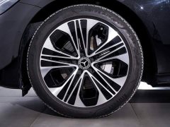 Mercedes-Benz E 300 L Luxury Version - фото 11