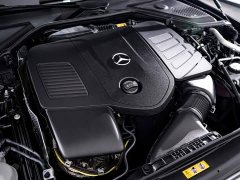 Mercedes-Benz E 300 L Luxury Version - фото 12