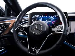 Mercedes-Benz E 300 L Luxury Version - фото 13