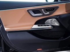 Mercedes-Benz E 300 L Luxury Version - фото 15