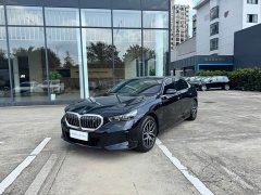 BMW i5 eDrive 35L M - фото 1