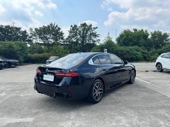 BMW i5 eDrive 35L M - фото 10