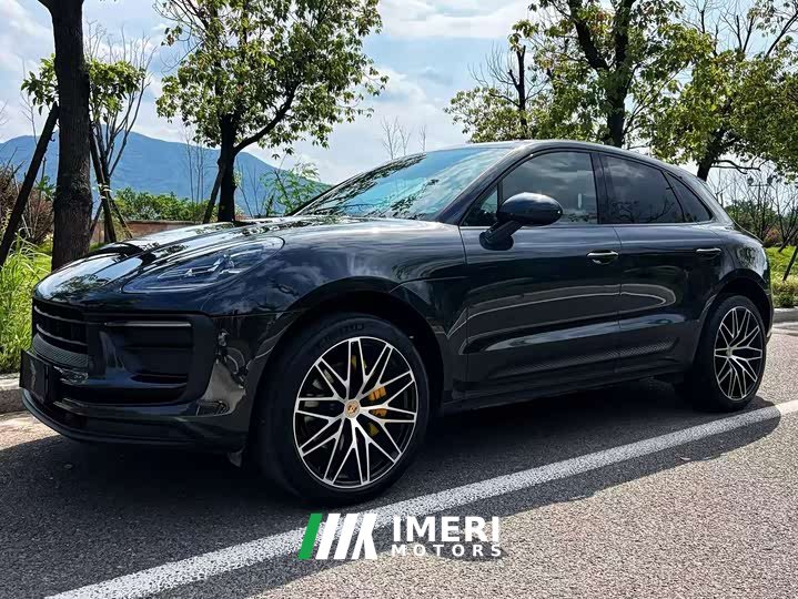 Porsche Macan 2.0T - автомобиль из Китая
