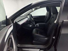 Tesla Model Y Edition - фото 3