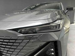 Changan UNI-V 1.5T Premium Version - фото 2