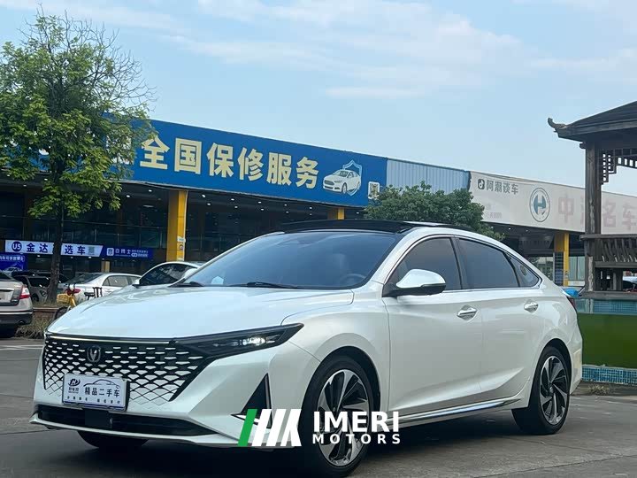Changan PLUS 1.5T DCTFlagship Version - автомобиль из Китая