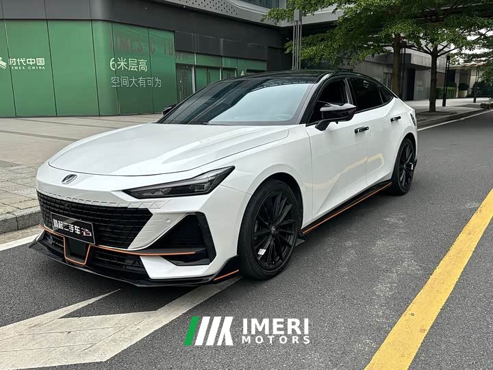 Changan UNI-V 1.5T Edition - автомобиль из Китая