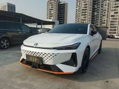 Changan UNI-V 1.5T Premium Version - фото 1