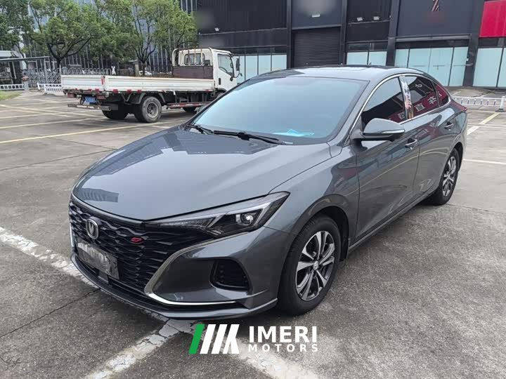 Changan PLUS NE 1.4T GDI DCTPremium Version - автомобиль из Китая