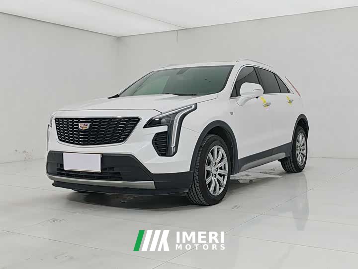 Cadillac XT4 28T two-wheel drive leading - автомобиль из Китая