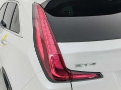 Cadillac XT4 28T two-wheel drive leading - фото 15