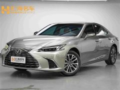 Lexus ES 200 Edition - фото 1