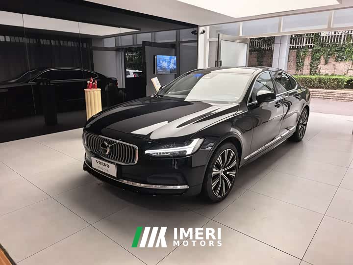 Volvo S90 B5 Luxury Edition