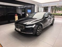 Volvo S90 B5 Luxury Edition - фото 1