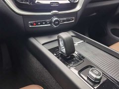 Volvo XC60 B5 AWDLuxury Edition - фото 11