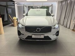 Volvo XC60 B5 AWDLuxury Edition - фото 2
