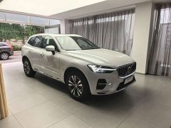 Volvo XC60 B5 AWDLuxury Edition - фото 3