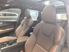 Volvo XC60 B5 AWDLuxury Edition - фото 6